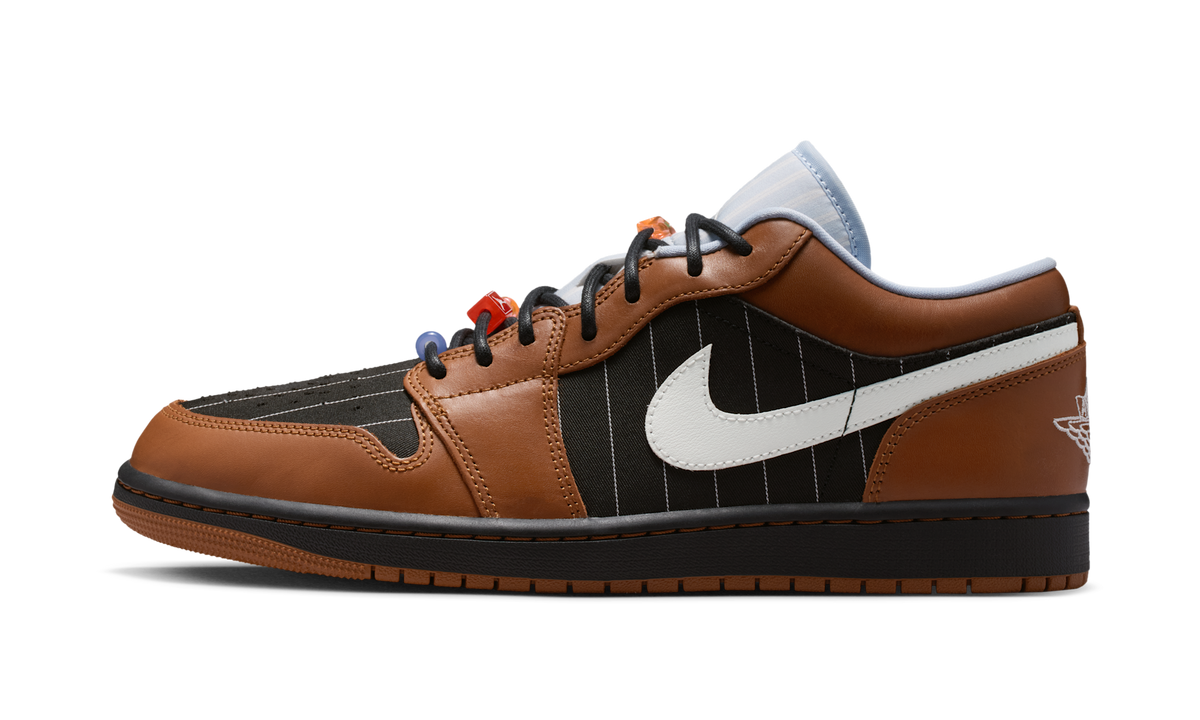 Air Jordan 1 Low SE Black Sail Light British Tan IR7560-010 — Vista 1