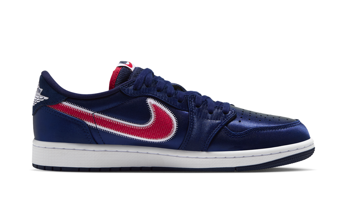 Air Jordan 1 Retro Low OG Howard University Bison IX8478-410 — Vista 2