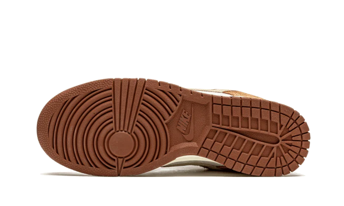 Nike Dunk Low PRM Medium Curry