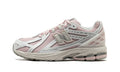 New Balance 1906 Pink White GC1906CW — Vista lateral