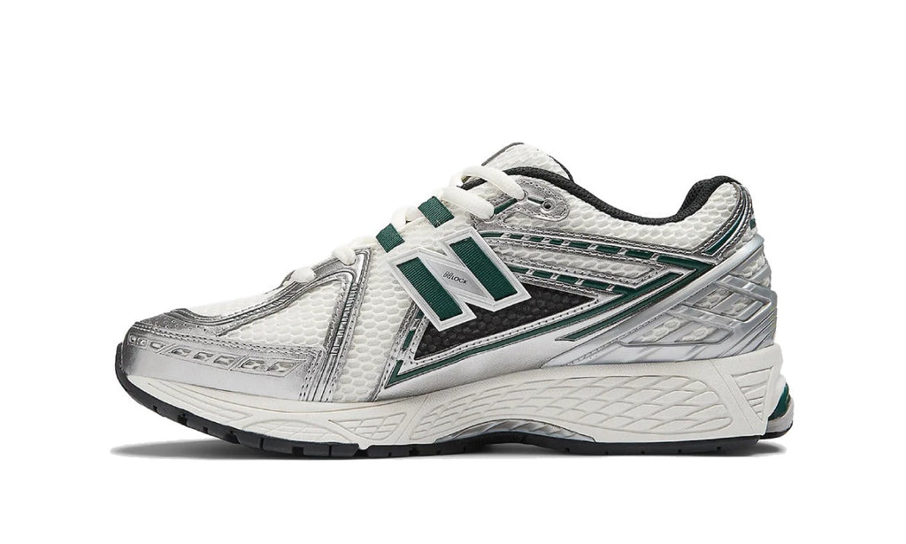 New Balance 1906R Silver Metallic Nightwatch Green M1906REU — Vista lateral
