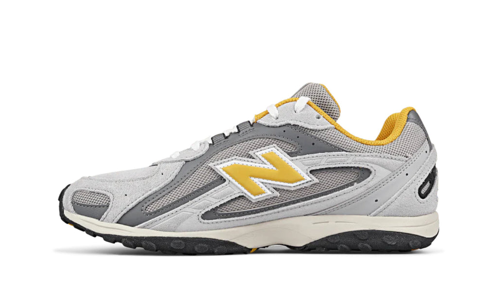 New Balance 204L Raincloud Baroque Gold U204LNPB — Vista lateral