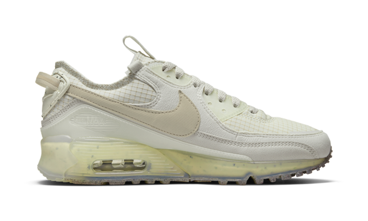 Nike Air Max 90 Terrascape Light Bone (Women's) - DC9450-001 - Vista 3