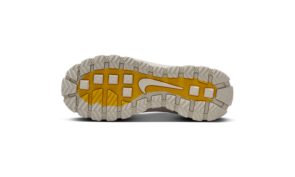 Nike Blazer Roam Mid Summit White Light Bone University Gold Phantom (Women's) - FQ9065-100 - Vista 2