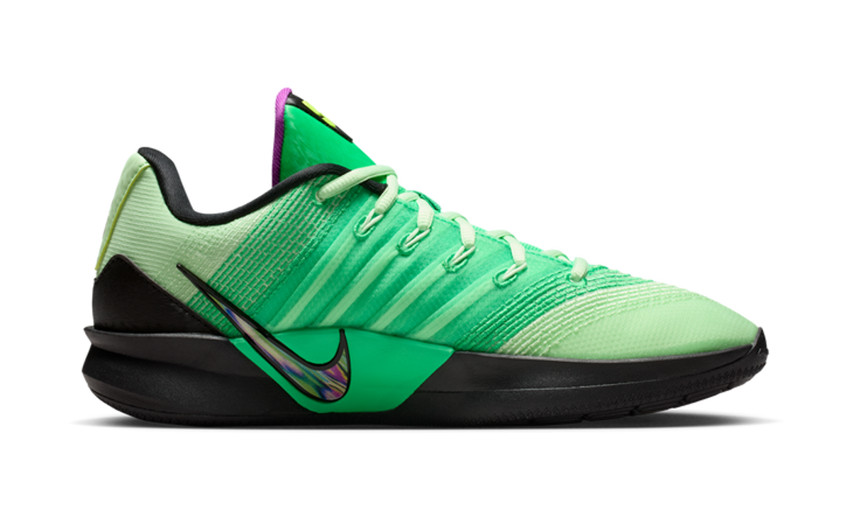 Nike Sabrina 3 Gamer (Women's) - II3985-300 - Vista 3