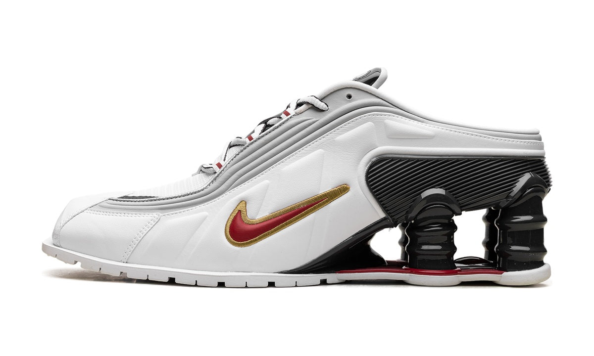 Nike Shox MR4 Mule Martine Rose Metallic Platinum Varsity Red (Women's) — vista 1