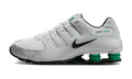 Nike Shox NZ Grey Fog Stadium Green Black — vista 1