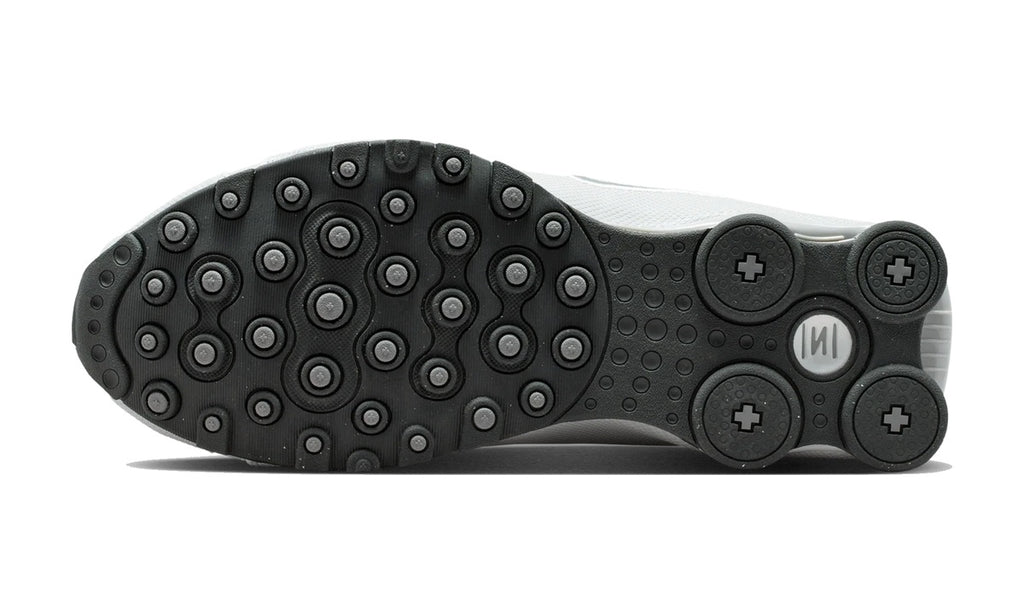 Nike Shox NZ Smoke Grey Fog — vista 3