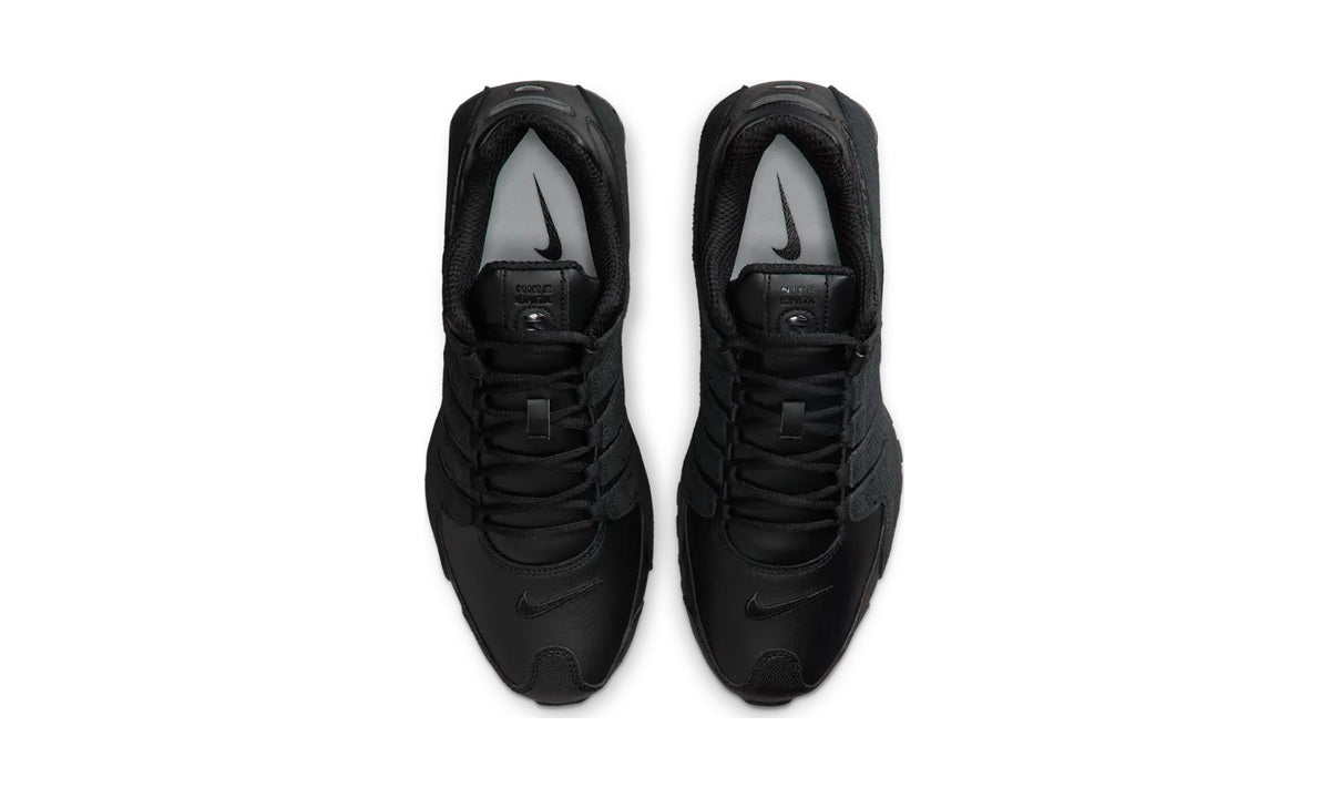 Nike Shox NZ Triple Black — vista 3