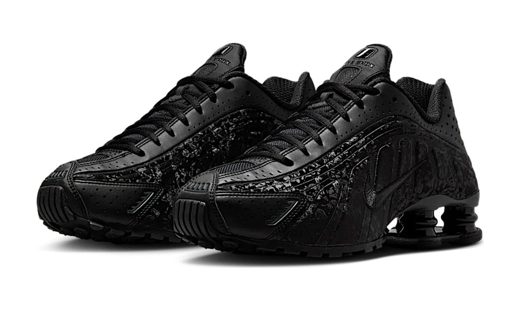 Nike Shox R4 Black Floral (Women's) — vista 2