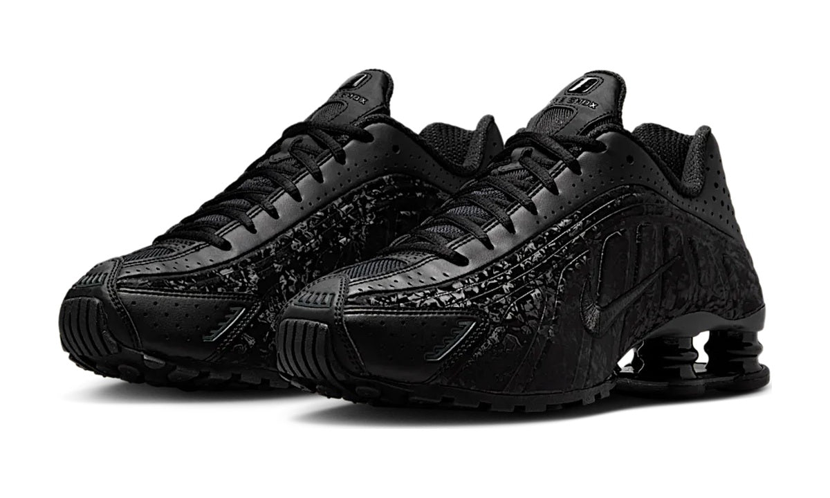 Nike Shox R4 Black Floral (Women's) — vista 2