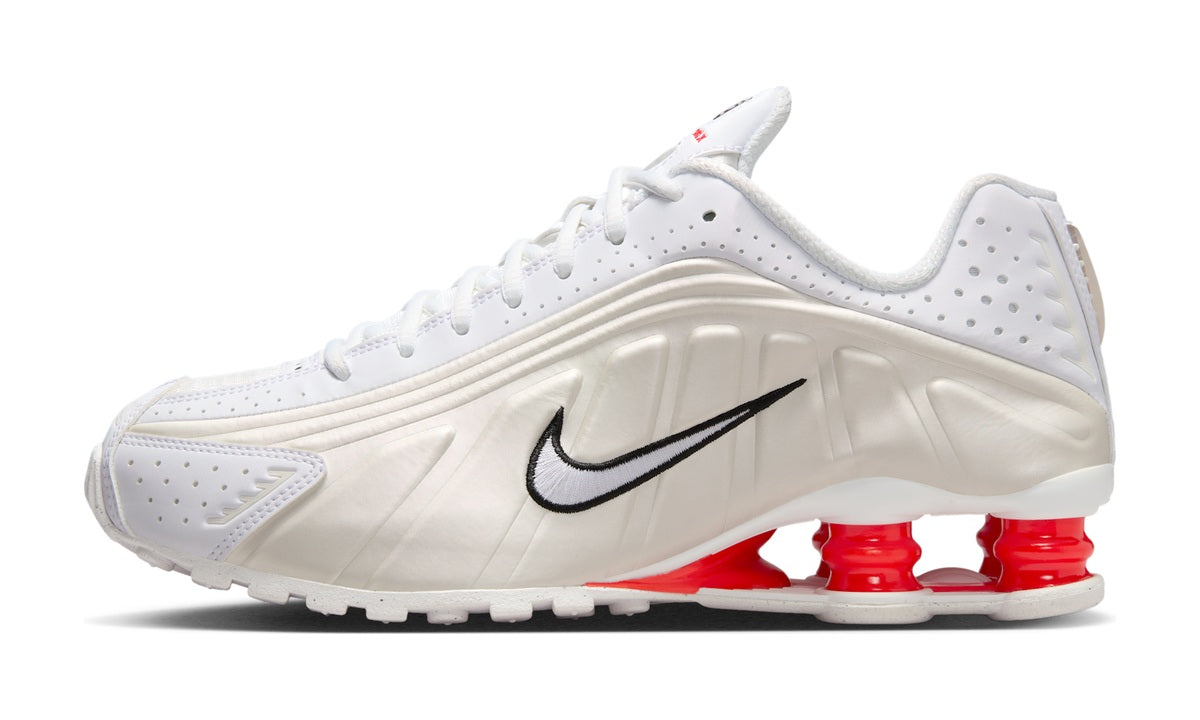 Nike Shox R4 White Phantom Picante Red (Women's) — vista 1