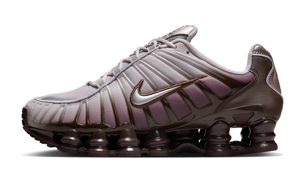 Nike Shox TL Baroque Brown Platinum Violet Metallic Silver (Women's) — vista 1