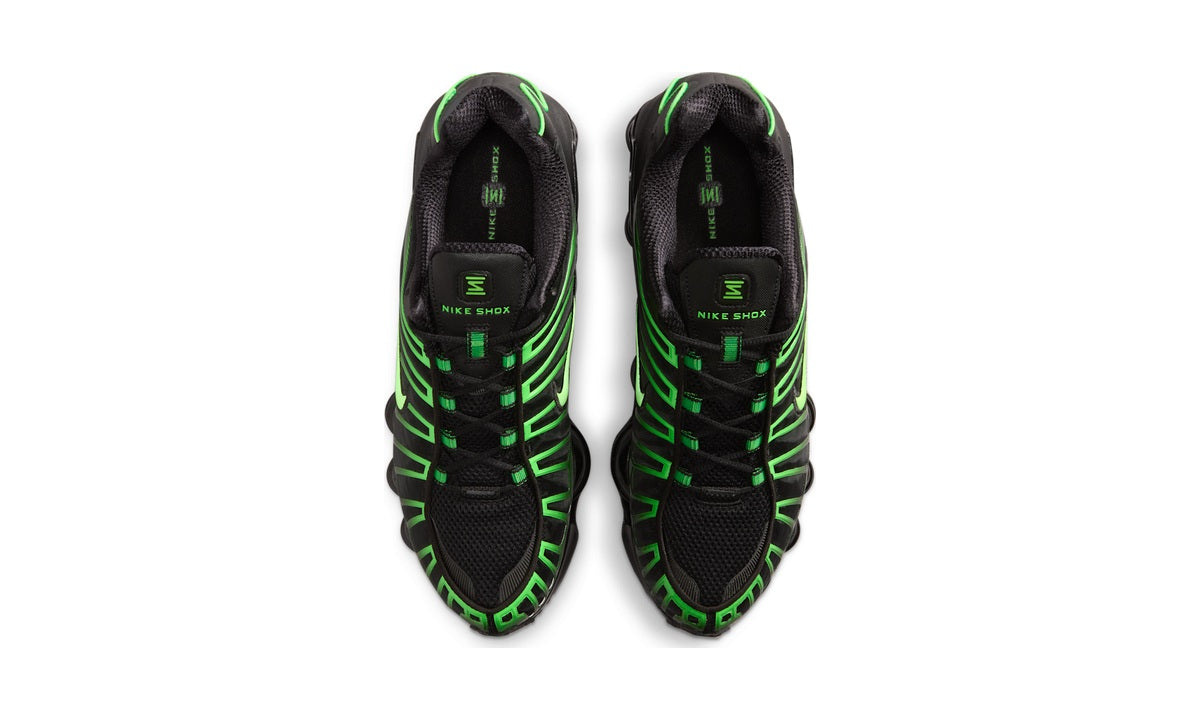 Nike Shox TL Black Green Strike — vista 3