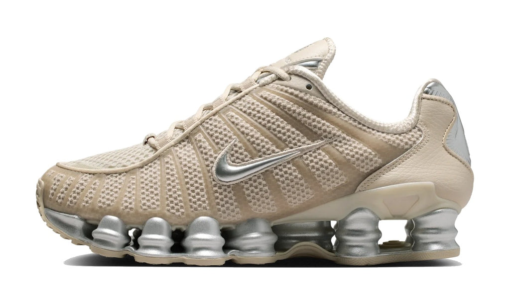Nike Shox TL Cream Metallic Silver (Women's) — vista 1