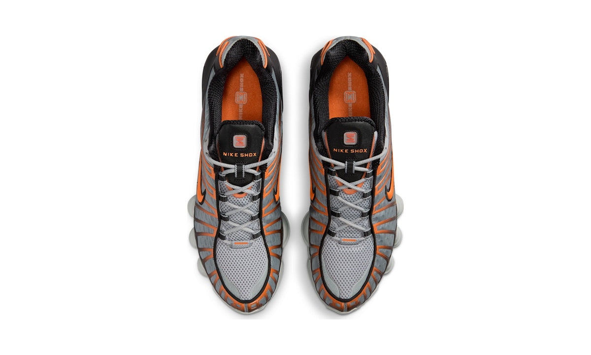 Nike Shox TL Light Smoke Grey Black Bright Mandarin — vista 3