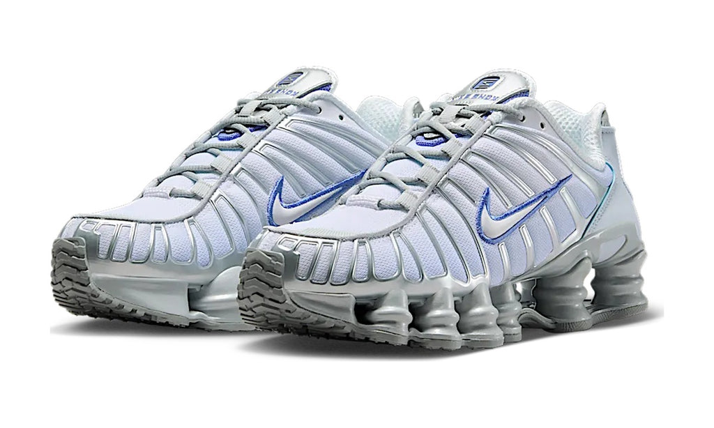 Nike Shox TL Metallic Platinum Blue Tint (Women's) — vista 2
