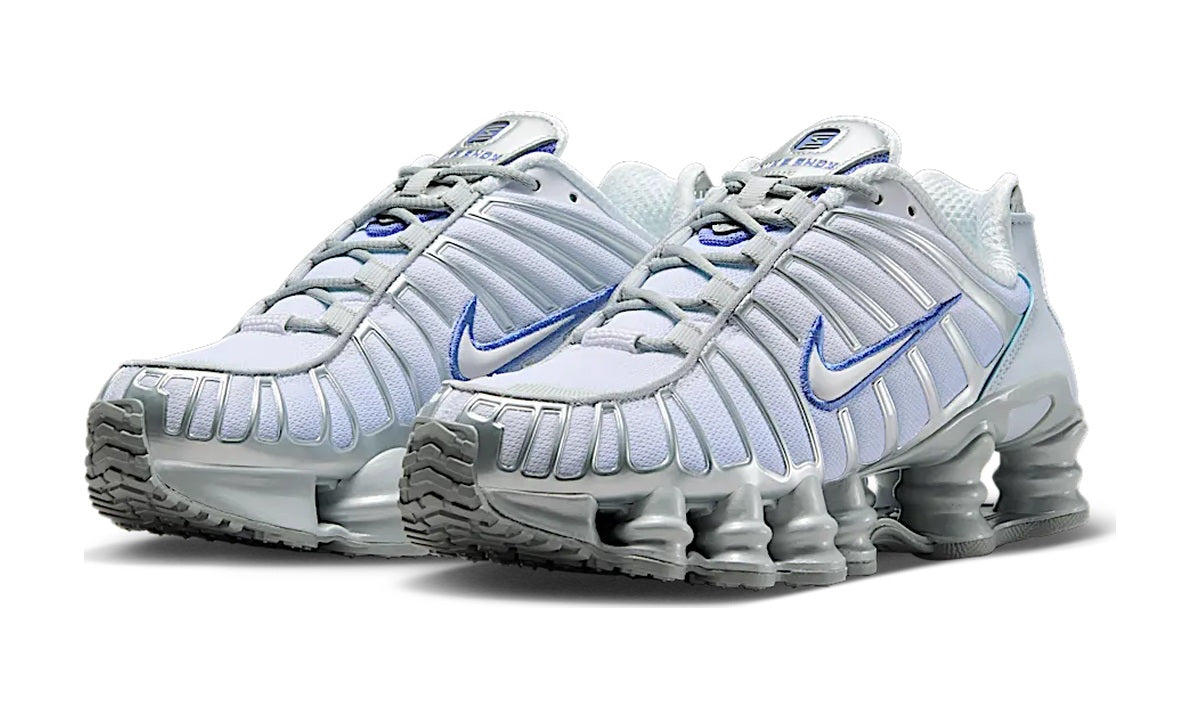 Nike Shox TL Metallic Platinum Blue Tint (Women's) — vista 2