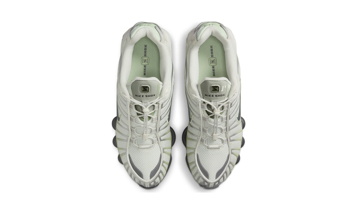 Nike Shox TL Olive Aura (Women's) — vista 3