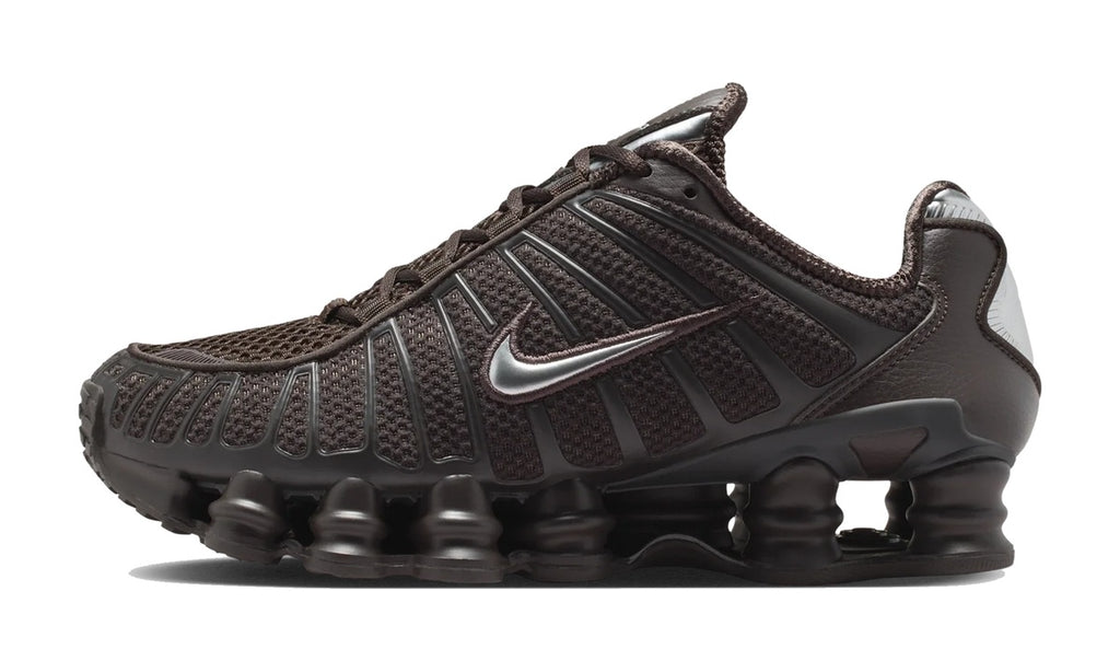 Nike Shox TL Velvet Brown Metallic Silver (Women's) — vista 1