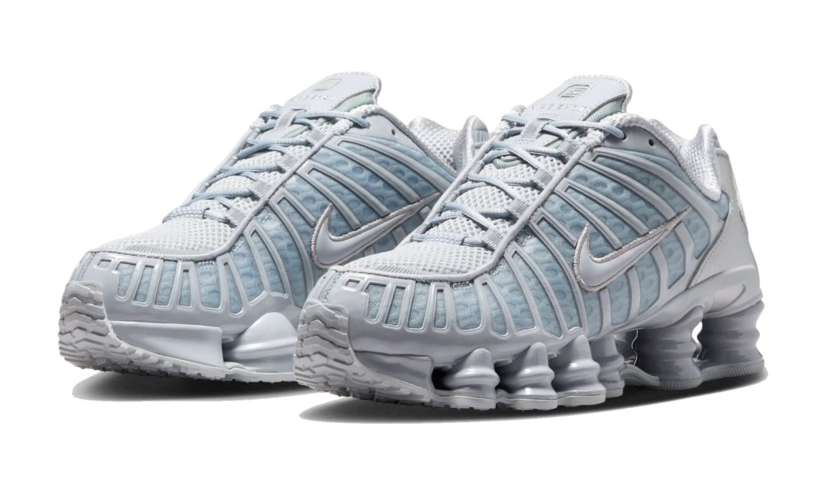 Nike Shox TL Wolf Grey Metallic Silver (Women's) — vista 2