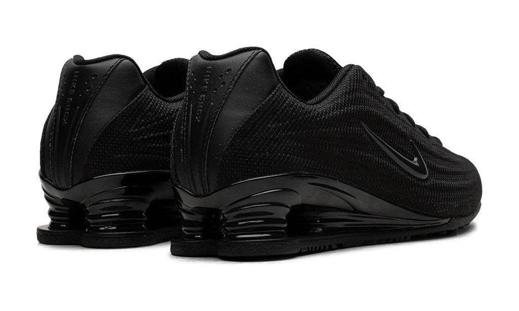 Nike Shox Z Black (Women's) — vista 3