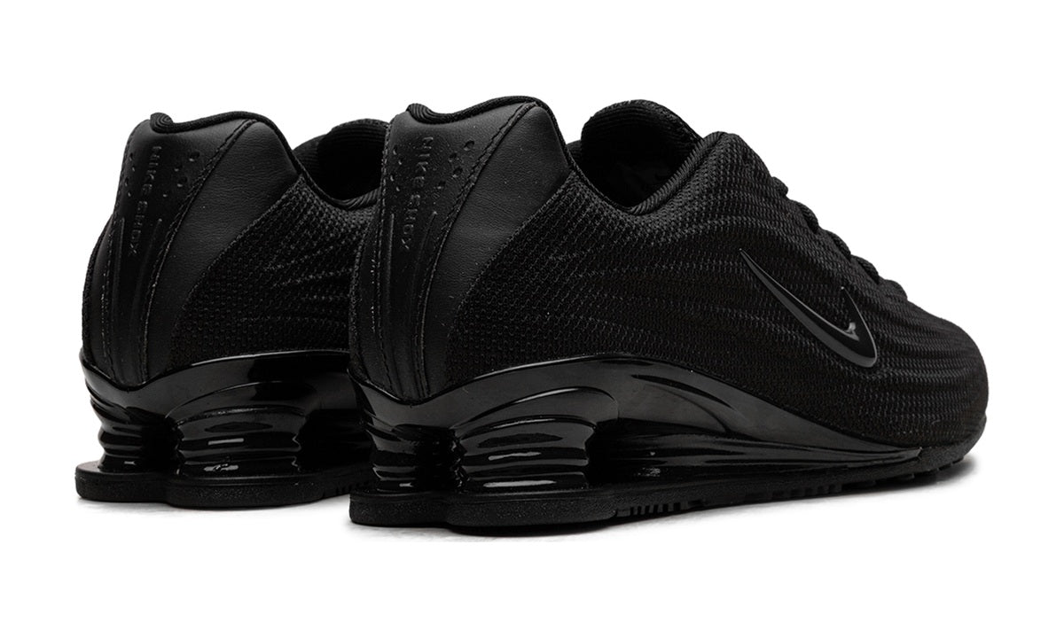 Nike Shox Z Black (Women's) — vista 3