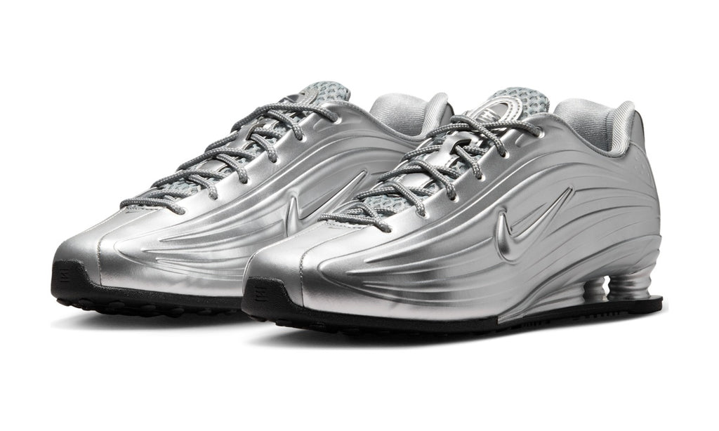 Nike Shox Z Metallic Silver Black (Women's) — vista 2