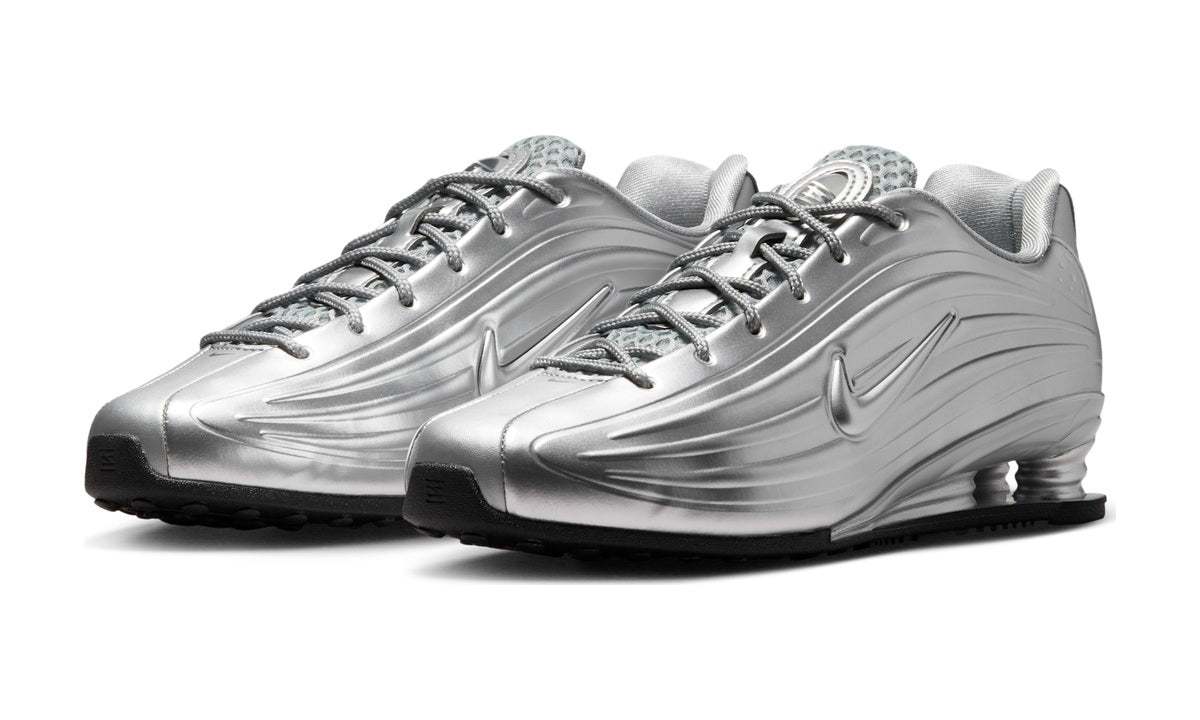 Nike Shox Z Metallic Silver Black (Women's) — vista 2