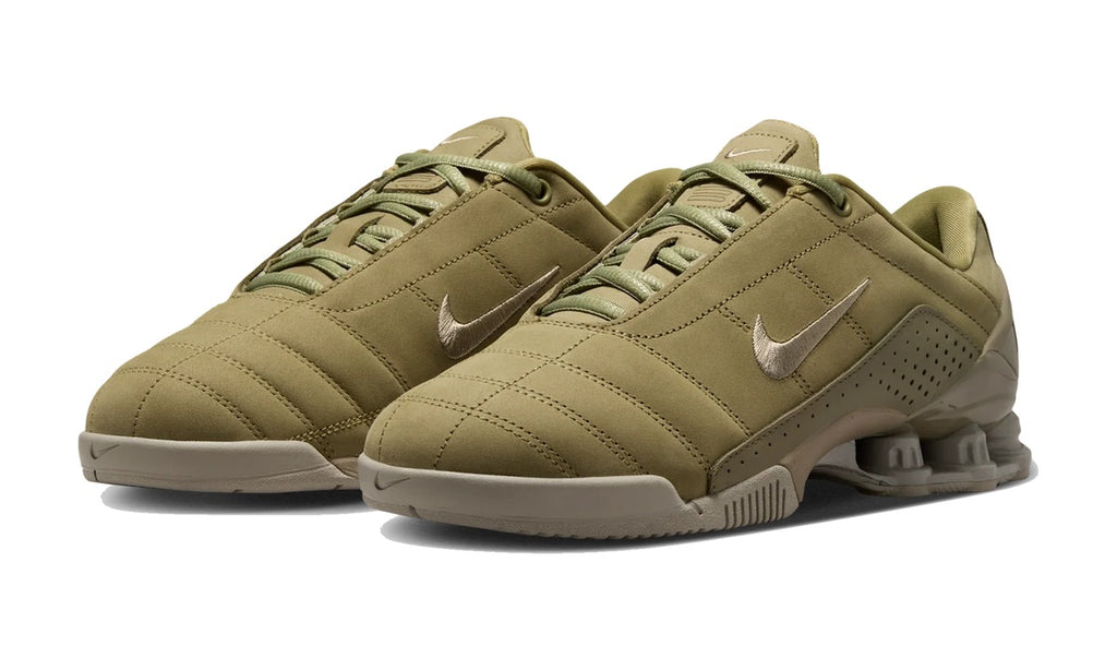 Nike Total 90 Shox Magia Neutral Olive (Women's) — vista 2