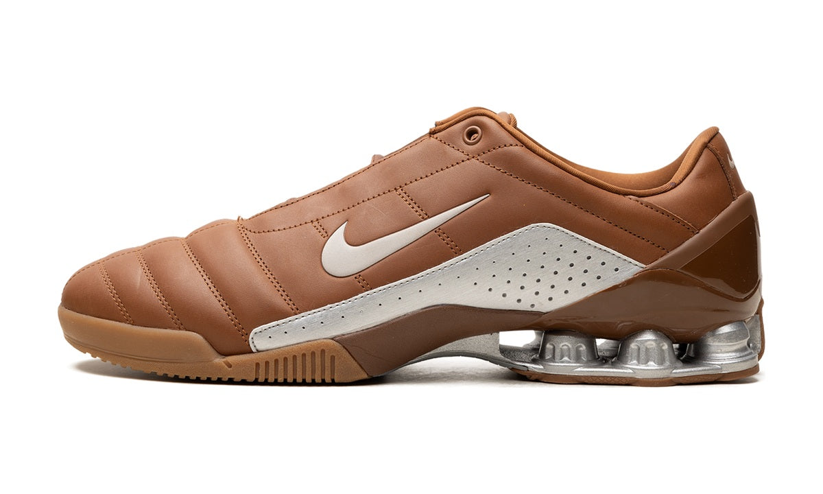 Nike Total 90 Shox Magia Pecan Metallic Silver (Women's) — vista 1