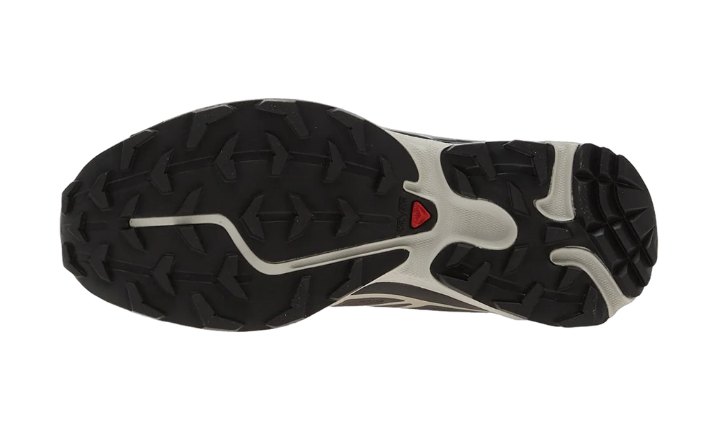 Salomon XT-6 Black Asphalt Castlerock — vista suela