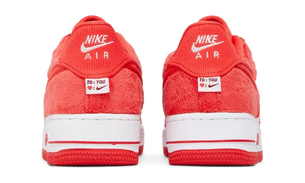 Air Force 1  Low Valentine´s Day Fleece (2024)